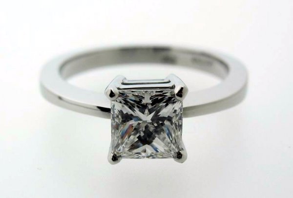 Platinum princess cut diamond ring - Click Image to Close